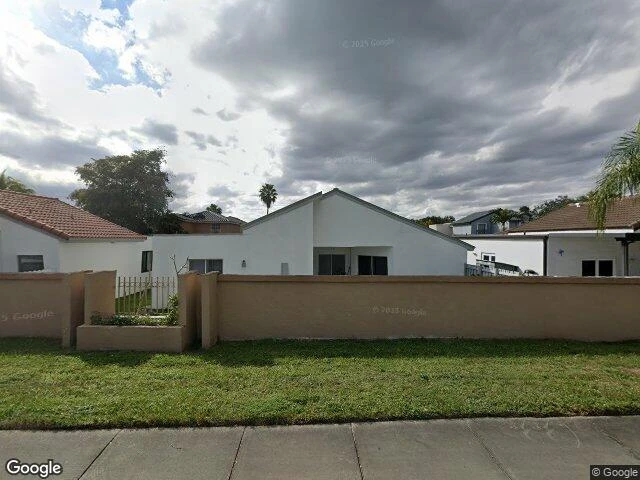 House image located at Miami, FL 33196