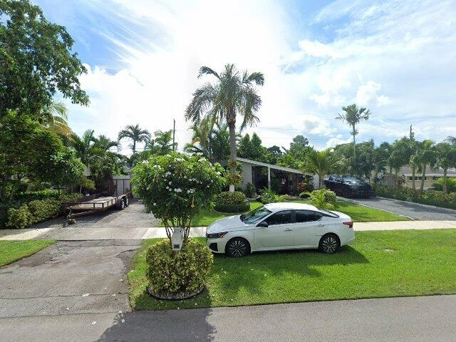 House image located at Miami, FL 33157