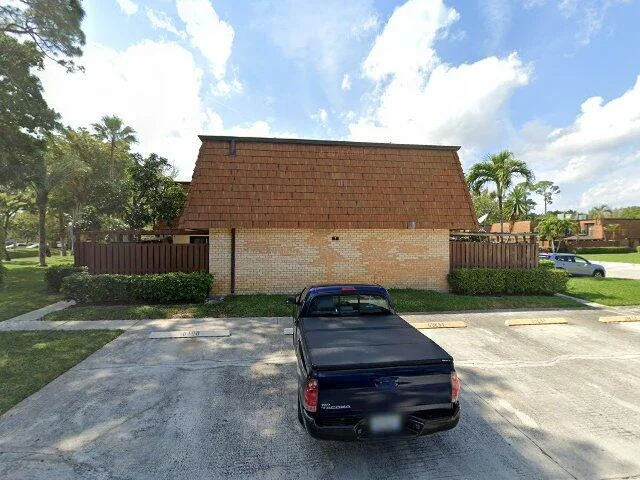 House image located at Lake Worth, FL 33463