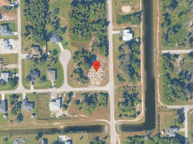 House image located at Fort Myers, FL 33905