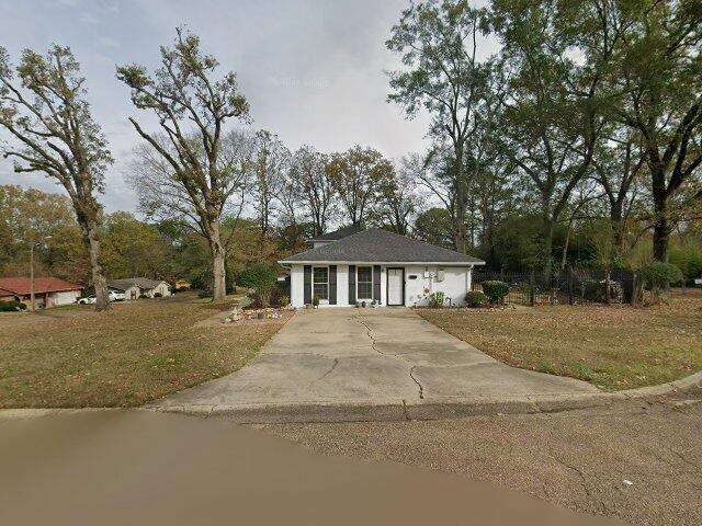 House image located at Jackson, MS 39206