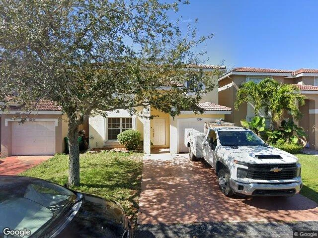 House image located at Miami, FL 33196