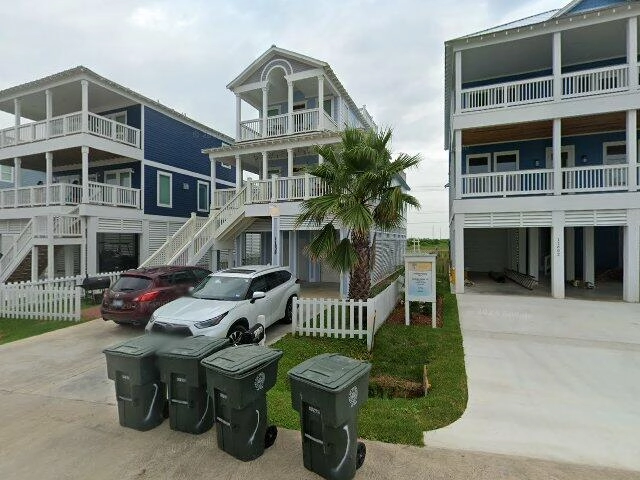 House image located at Galveston, TX 77554
