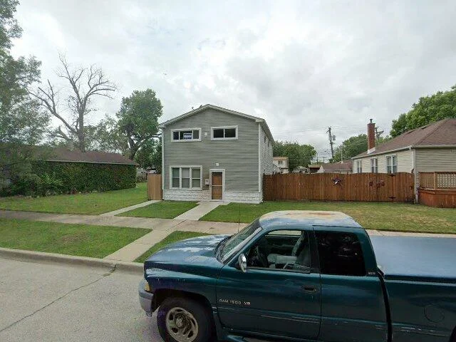 House image located at Chicago, IL 60633