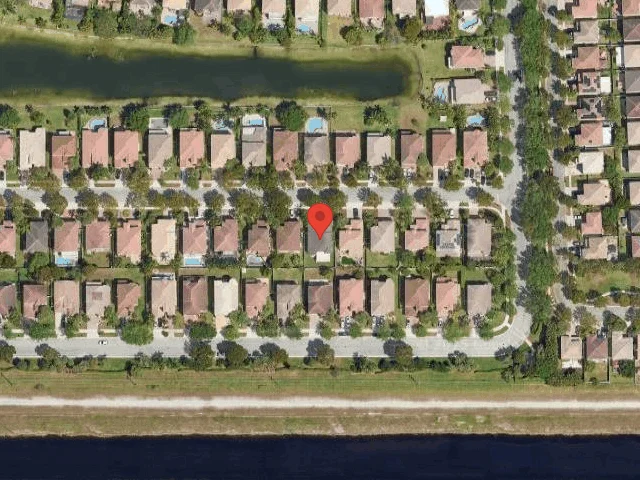 House image located at Hollywood, FL 33027