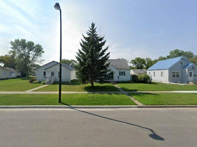 House image located at Thief River Falls, MN 56701