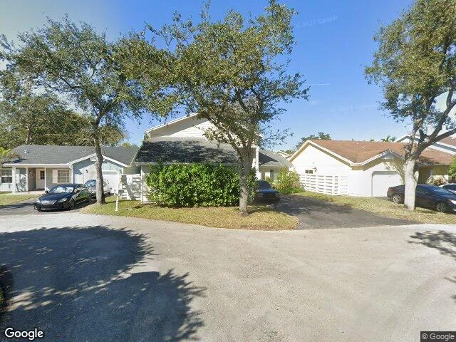 House image located at Miami, FL 33186