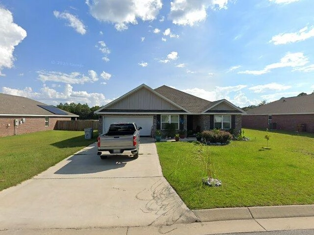 House image located at Milton, FL 32583
