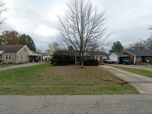House image located at Louisville, KY 40219