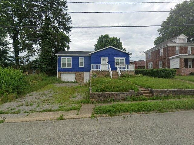 House image located at Natrona Heights, PA 15065
