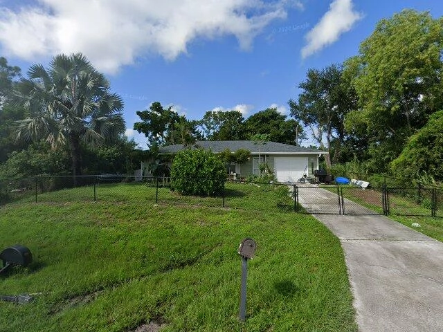 House image located at Fort Myers, FL 33967