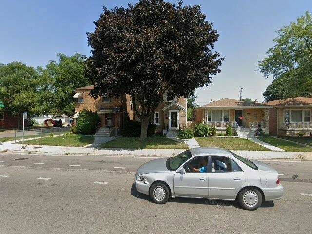 House image located at Chicago, IL 60620