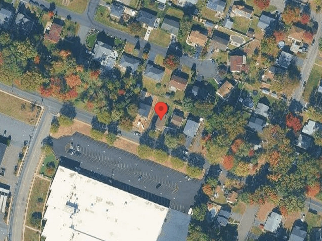 House image located at Greenwood, SC 29646