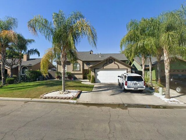 House image located at Fresno, CA 93725