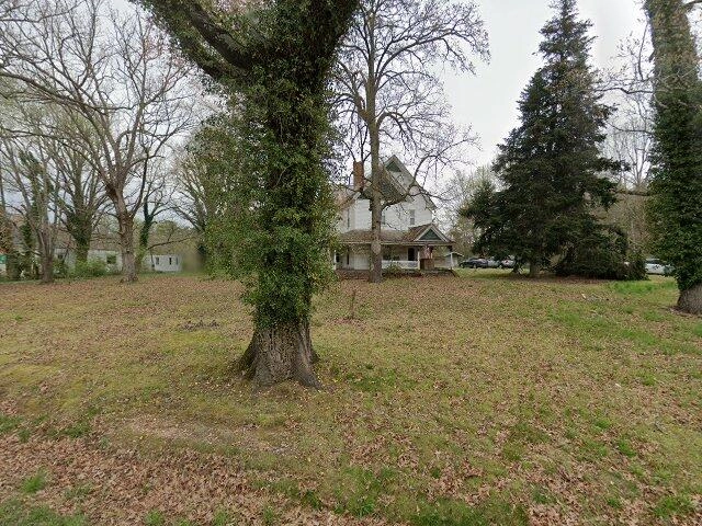 House image located at Yadkinville, NC 27055