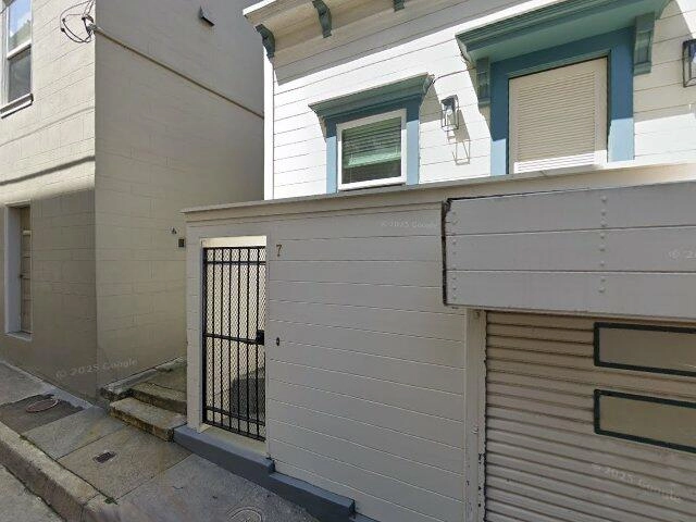 House image located at San Francisco, CA 94133