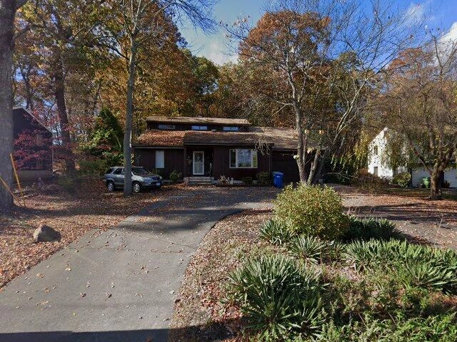 House image located at Windsor, CT 06095