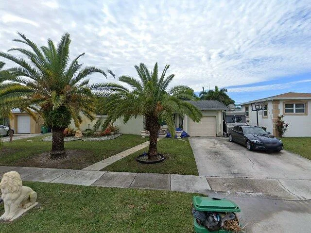 House image located at Miami, FL 33169