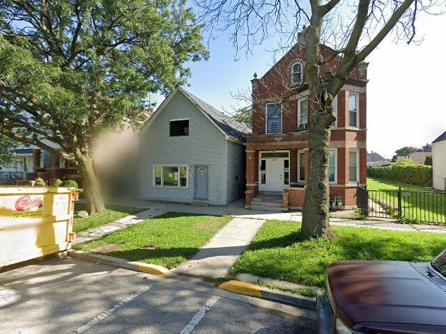 House image located at Cicero, IL 60804