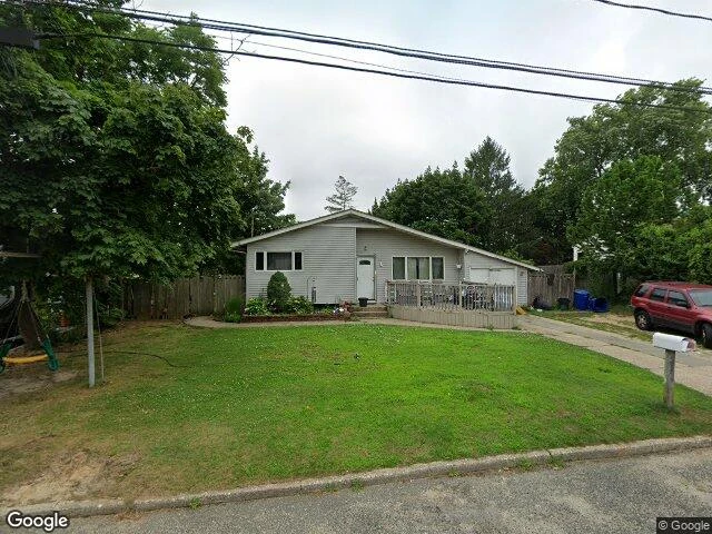 House image located at Farmingville, NY 11738