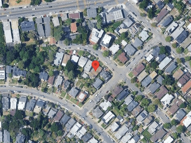 House image located at Oakland, CA 94610