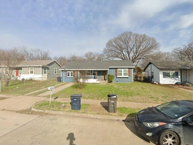 House image located at Fort Worth, TX 76105