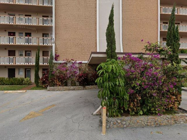 House image located at Hallandale, FL 33009