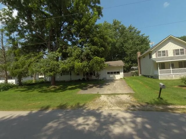 House image located at Waterman, IL 60556