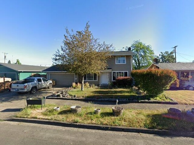 House image located at Springfield, OR 97477