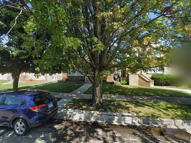 House image located at Chicago, IL 60656