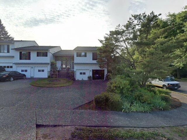 House image located at Portland, OR 97230