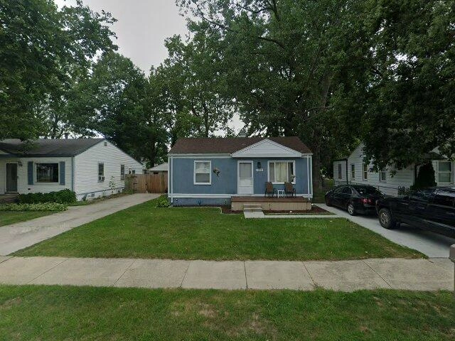 House image located at Warren, MI 48089