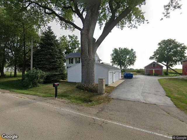 House image located at Dixon, IL 61021