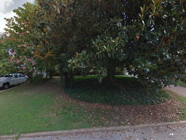 House image located at Memphis, TN 38128