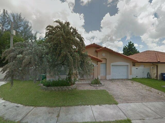 House image located at Miami, FL 33182
