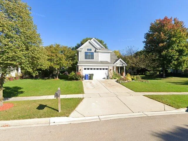 House image located at South Elgin, IL 60177