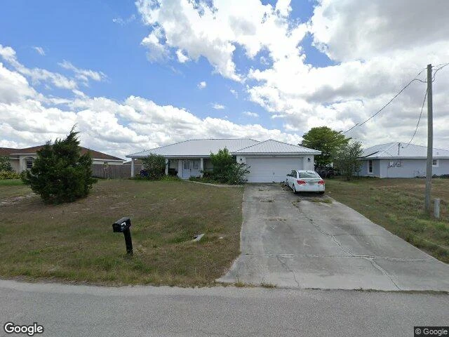 House image located at Labelle, FL 33935