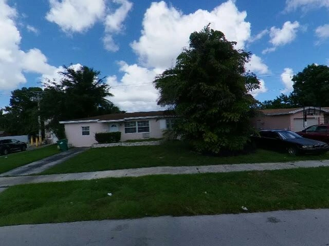 House image located at Miami, FL 33169