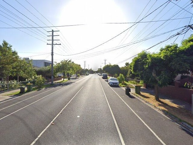 House image located at Oakland, CA 94601