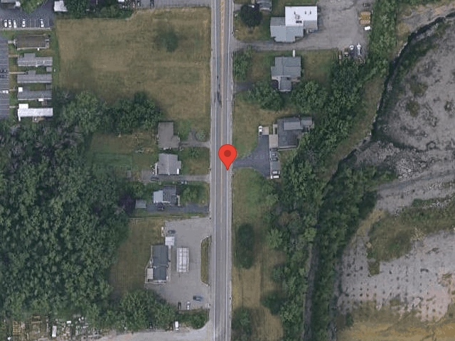 House image located at La Pine, OR 97739