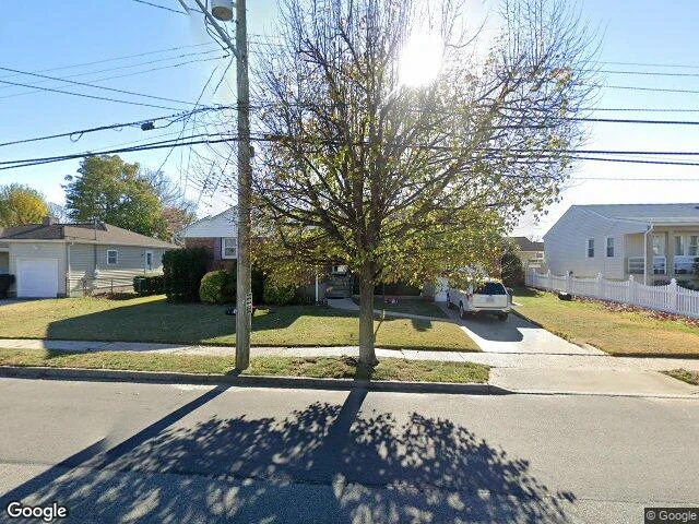 House image located at Oceanside, NY 11572