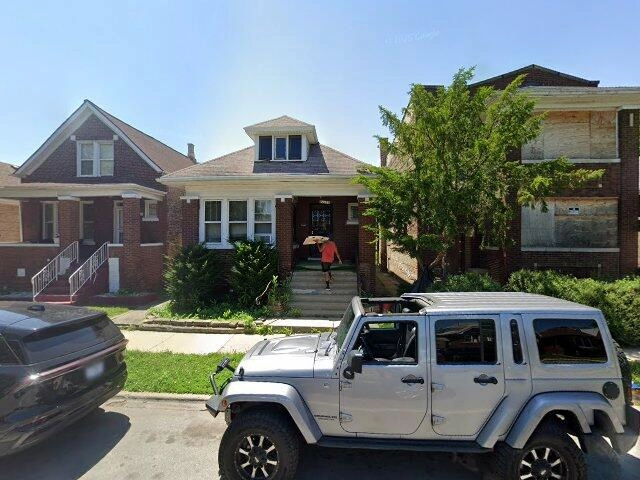House image located at Chicago, IL 60620