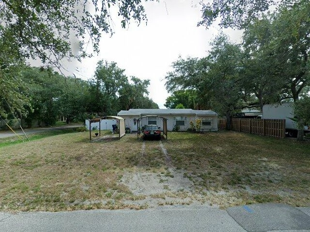 House image located at Tampa, FL 33611