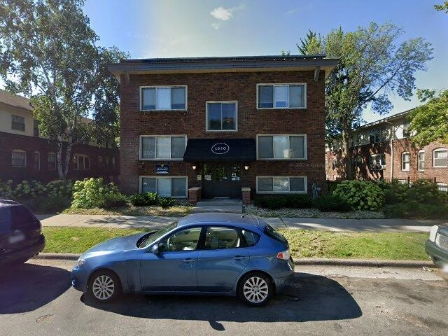 House image located at Saint Paul, MN 55104