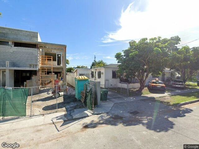 House image located at Miami, FL 33135