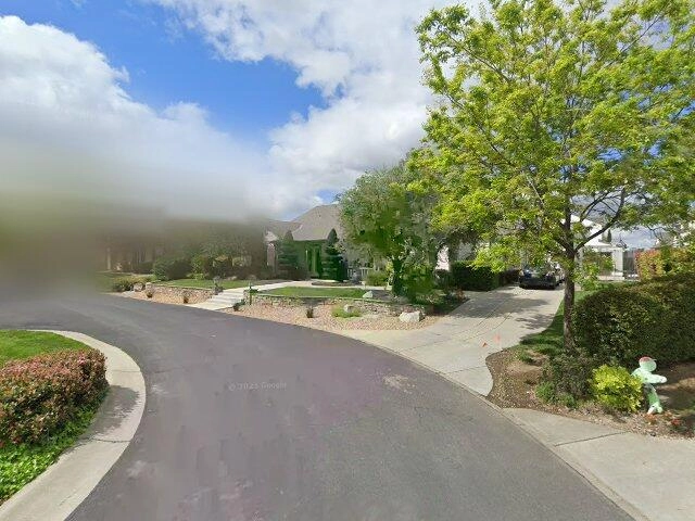 House image located at Eugene, OR 97402