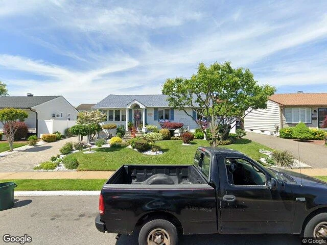 House image located at Franklin Square, NY 11010