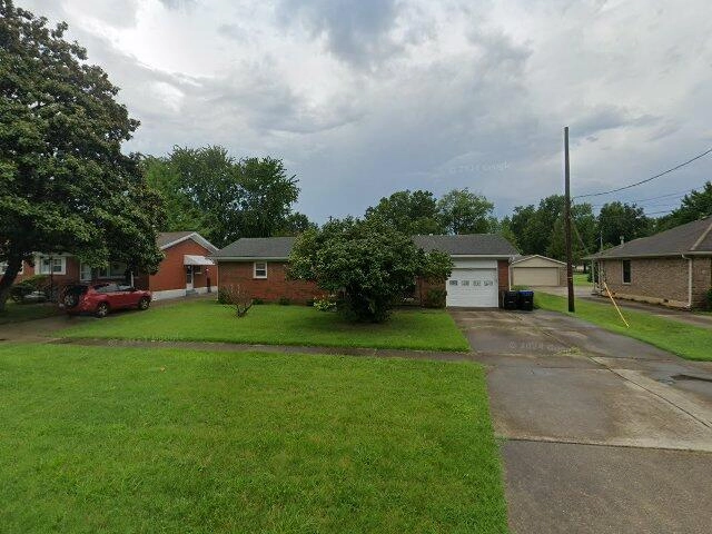 House image located at Louisville, KY 40218