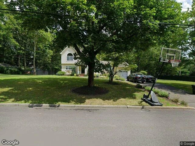 House image located at Oakland, NJ 07436