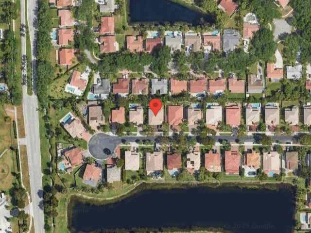 House image located at Hollywood, FL 33027